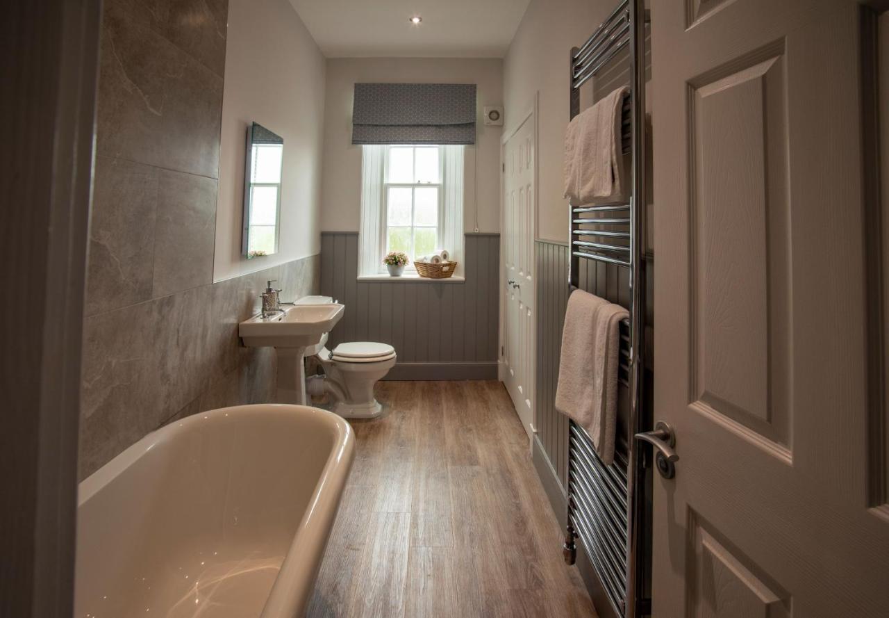 Laundry Cottage: Drumlanrig Castle ثورنهيل المظهر الخارجي الصورة