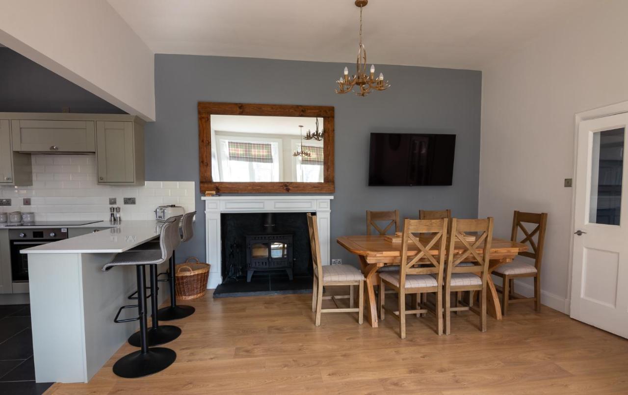 Laundry Cottage: Drumlanrig Castle ثورنهيل المظهر الخارجي الصورة